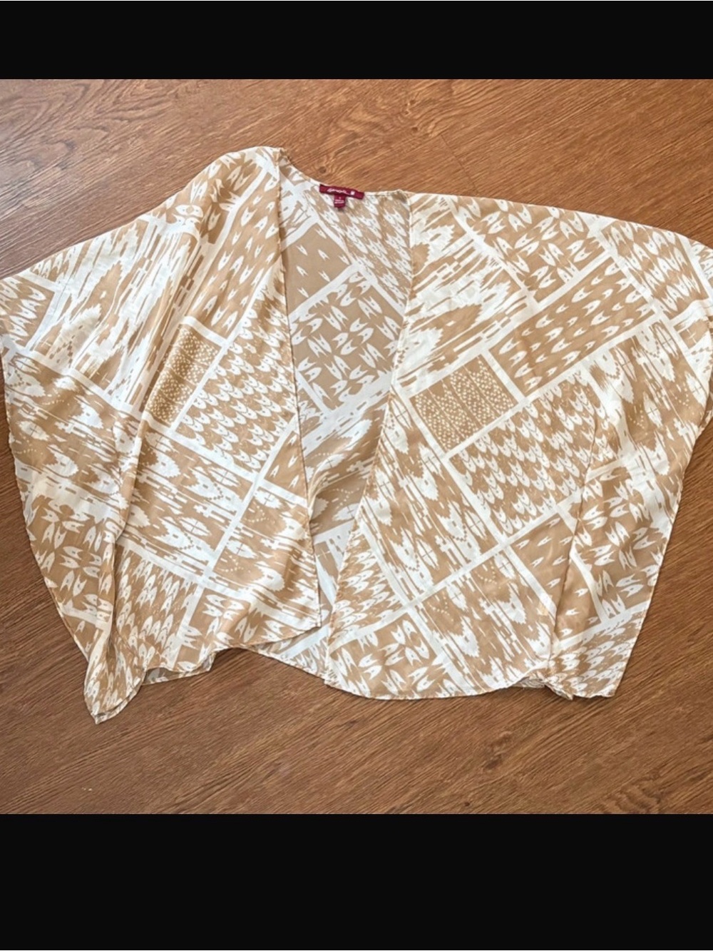 Lightweight Beige & White Patterned Kimono Cardigan